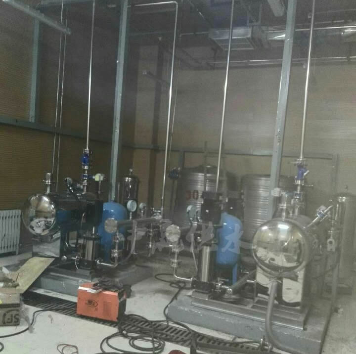 榆林市神木縣科技大夏購(gòu)2臺(tái)箱式無負(fù)壓設(shè)備及2臺(tái)高樓中回水系統(tǒng)